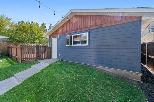 15 Fielding Drive Se, Calgary, AB - Outdoor