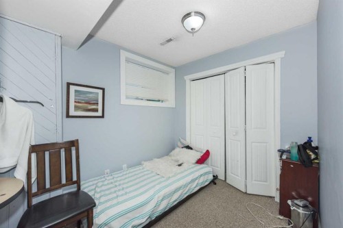 3810 Catalina Boulevard Ne, Calgary, AB - Indoor Photo Showing Bedroom