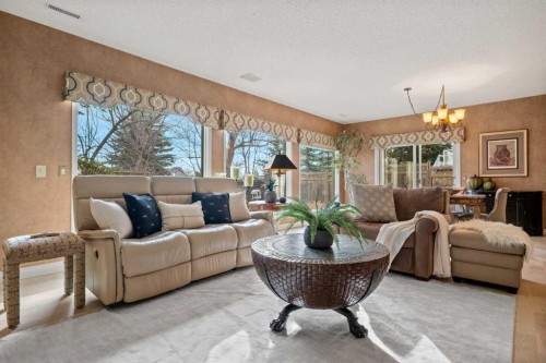 60 Woodpark Close Sw, Calgary, AB - Indoor Photo Showing Living Room