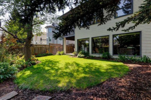 60 Woodpark Close Sw, Calgary, AB - Outdoor