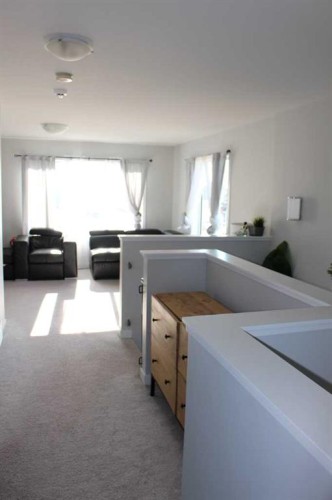 958 41 Avenue North, Lethbridge, AB - Indoor