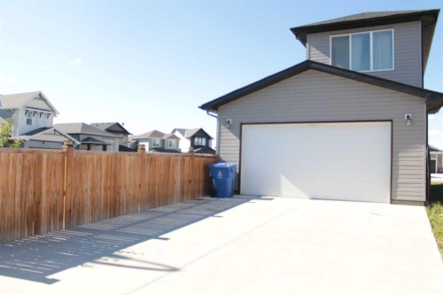 958 41 Avenue North, Lethbridge, AB 