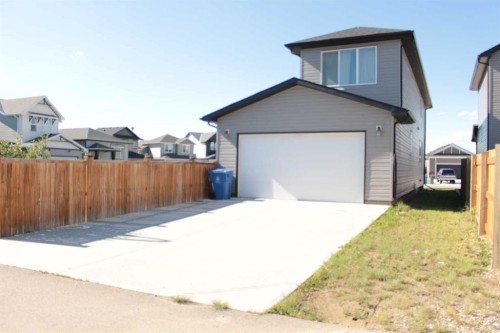 958 41 Avenue North, Lethbridge, AB 
