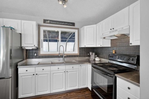 1028 Penrith Crescent Se, Calgary, AB 