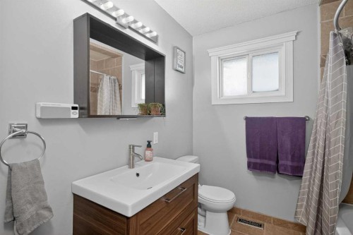 1028 Penrith Crescent Se, Calgary, AB 