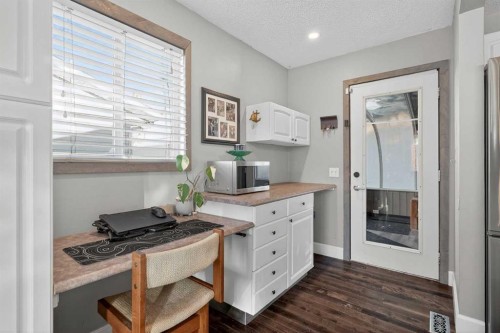 1028 Penrith Crescent Se, Calgary, AB 