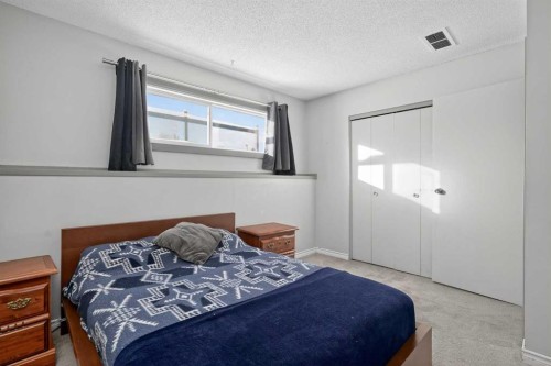 1028 Penrith Crescent Se, Calgary, AB 