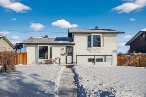 1028 Penrith Crescent Se, Calgary, AB 