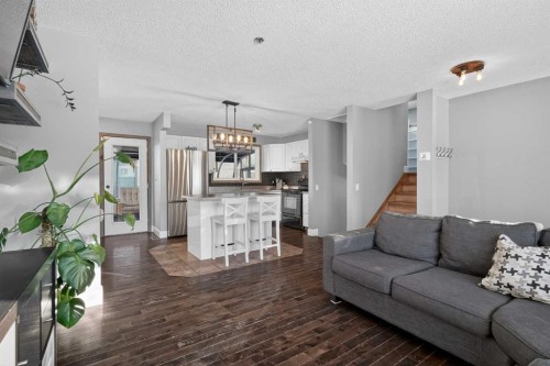 1028 Penrith Crescent Se, Calgary, AB 