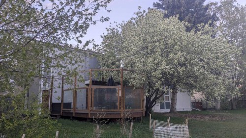 3011 32A Avenue Se, Calgary, AB - Outdoor