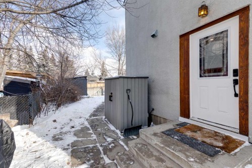 3011 32A Avenue Se, Calgary, AB - Outdoor