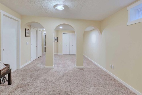210 Mt Lorette Close Se, Calgary, AB - Indoor Photo Showing Other Room