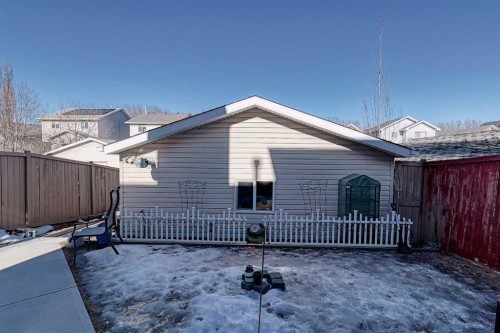 210 Mt Lorette Close Se, Calgary, AB - Outdoor
