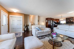 126 Ojibwa Place WEST Lethbridge, AB T1K 5K5