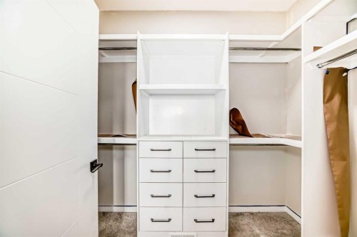 524 Heritage Boulevard, Cochrane, AB - Indoor