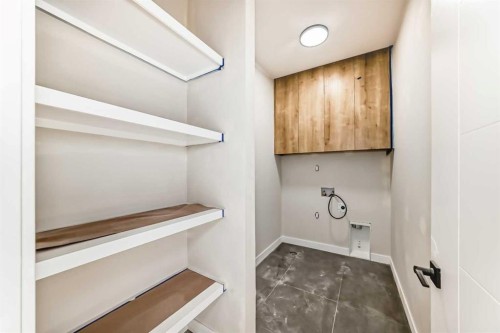 524 Heritage Boulevard, Cochrane, AB - Indoor