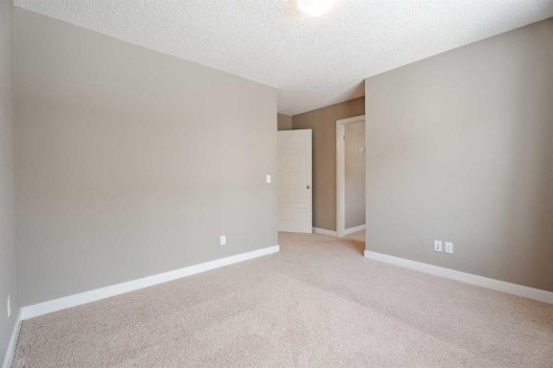 261 Pantego Lane Nw, Calgary, AB - Indoor Photo Showing Other Room