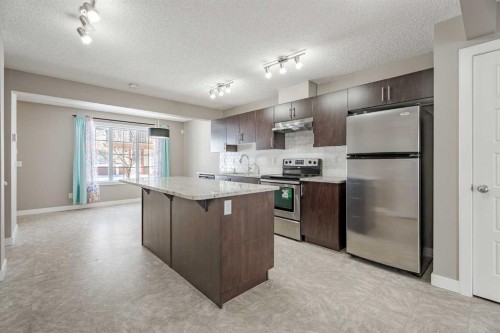 261 Pantego Lane Nw, Calgary, AB - Indoor Photo Showing Kitchen
