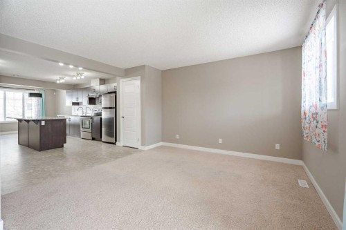 261 Pantego Lane Nw, Calgary, AB - Indoor Photo Showing Kitchen