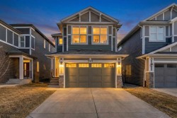260 Lucas Way NW Calgary, AB T3P 0R5