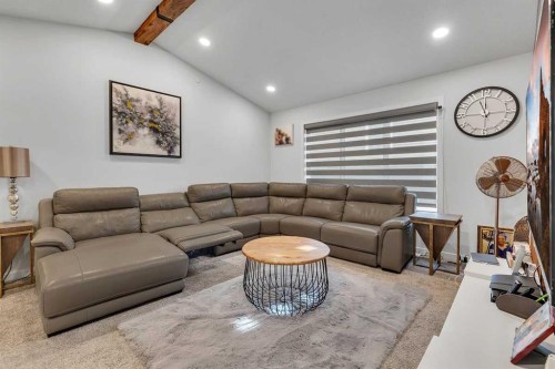260 Lucas Way Nw, Calgary, AB - Indoor Photo Showing Living Room