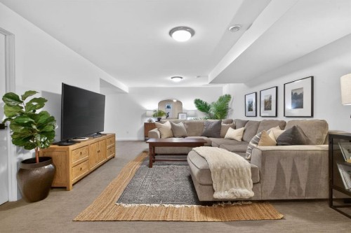 407 Brookmere Crescent Sw, Calgary, AB 