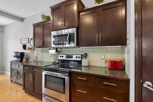 61 Sage Valley Manor Nw, Calgary, AB - Indoor Photo Showing Kitchen