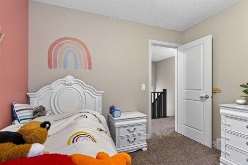 61 Sage Valley Manor Nw, Calgary, AB - Indoor Photo Showing Bedroom