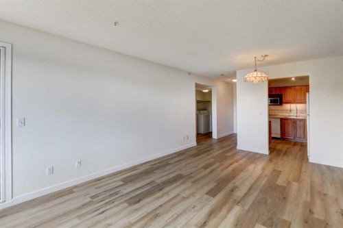 309-3309 Hawksbrow Point Nw, Calgary, AB - Indoor