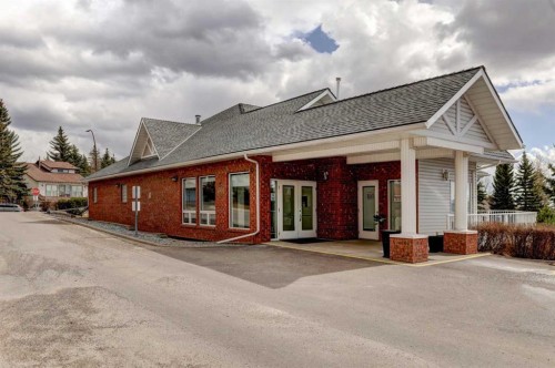 309-3309 Hawksbrow Point Nw, Calgary, AB - Outdoor