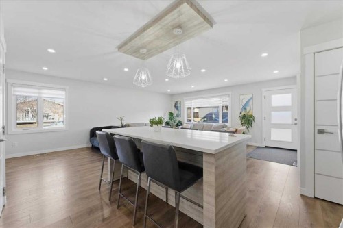 6603 Malvern Road Ne, Calgary, AB - Indoor Photo Showing Dining Room