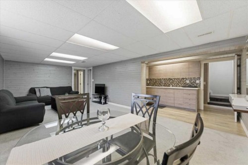 6603 Malvern Road Ne, Calgary, AB - Indoor