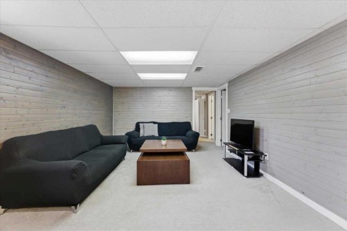 6603 Malvern Road Ne, Calgary, AB - Indoor