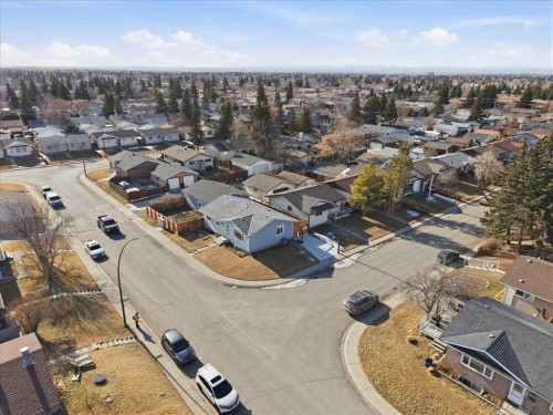 6603 Malvern Road Ne, Calgary, AB - Outdoor With View