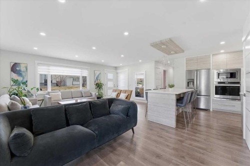 6603 Malvern Road Ne, Calgary, AB - Indoor