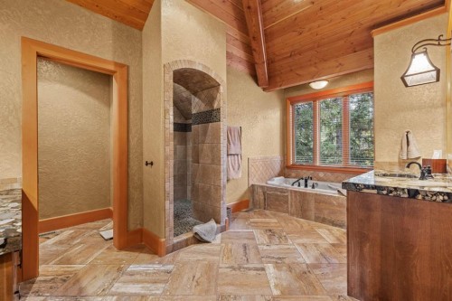 163 Cairns Landing, Canmore, AB - Indoor Photo Showing Bathroom