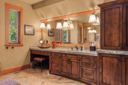 163 Cairns Landing, Canmore, AB - Indoor Photo Showing Bathroom