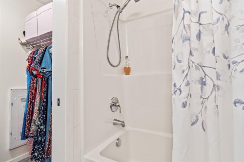 6302-151 Legacy Main Street Se, Calgary, AB - Indoor Photo Showing Bathroom