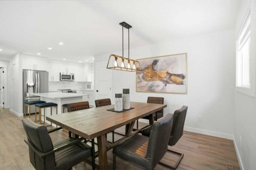 3 Kentish Drive Sw, Calgary, AB - Indoor Photo Showing Dining Room
