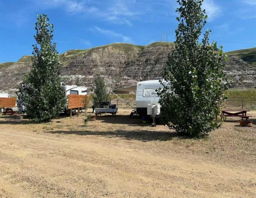 292138 Hwy 838, Drumheller, AB 