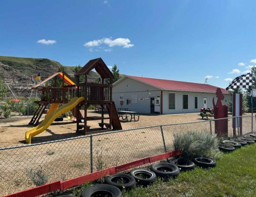 292138 Hwy 838, Drumheller, AB 