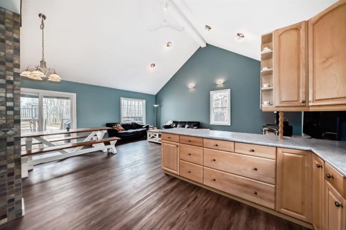 63 Sands Street, Rochon Sands, AB - Indoor