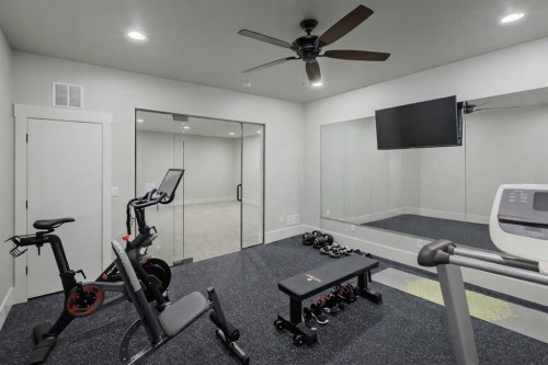 2207 Victoria Crescent Nw, Calgary, AB - Indoor Photo Showing Gym Room