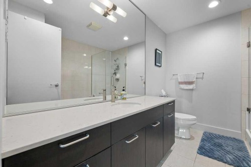 603-433 11 Avenue Se, Calgary, AB - Indoor Photo Showing Bathroom