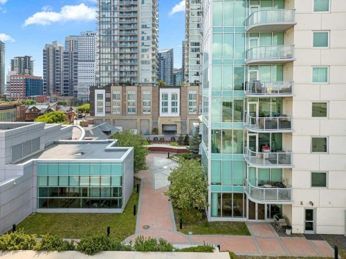 603-433 11 Avenue Se, Calgary, AB - Outdoor With Balcony With Facade