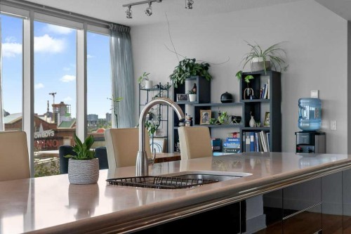 603-433 11 Avenue Se, Calgary, AB - Indoor Photo Showing Other Room