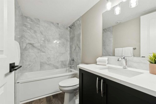 129 Dawson Drive, Chestermere, AB - Indoor Photo Showing Bathroom