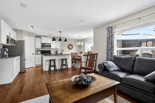 327 Chaparral Drive Se, Calgary, AB - Indoor