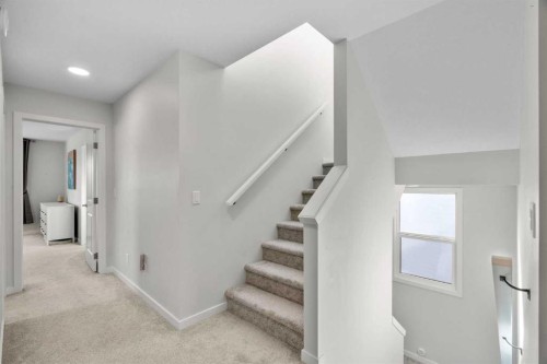35 Cranbrook Mount Se, Calgary, AB - Indoor Photo Showing Other Room