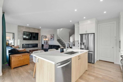 35 Cranbrook Mount Se, Calgary, AB - Indoor Photo Showing Kitchen With Double Sink